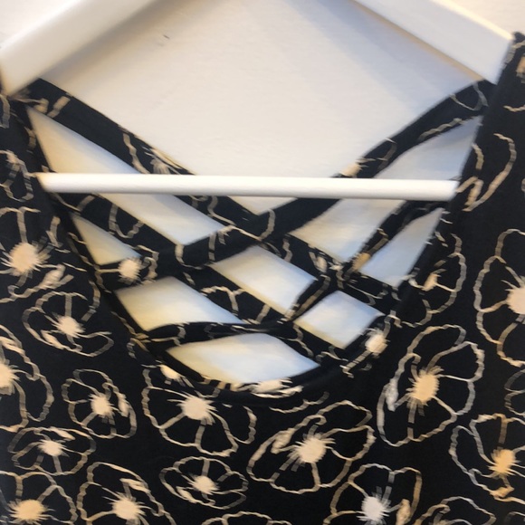 Effies heart flower dress - Picture 2 of 6